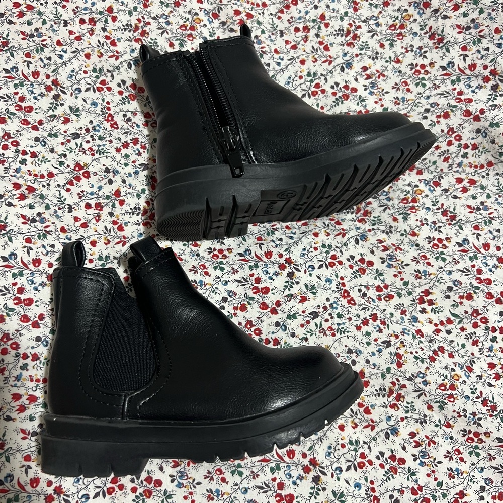 Open Edit toddler boots, black, size 5, EUC